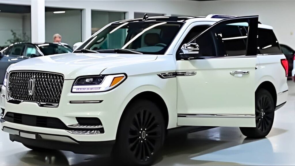 2025 Lincoln Navigator Unveiled The Ultimate Full Size American Luxury SUV with Bold Design and Advanced Features