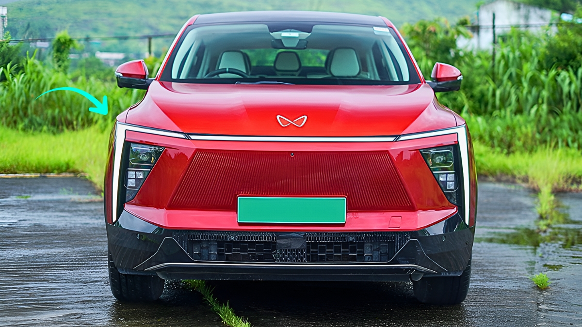 Mahindra XEV 9 2025: 450KM Range Dual Motor AWD Panoramic Roof & 30 Min Fast Charging from ₹4.49 Lakh